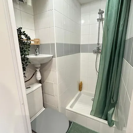 Little Close Paris Apartment